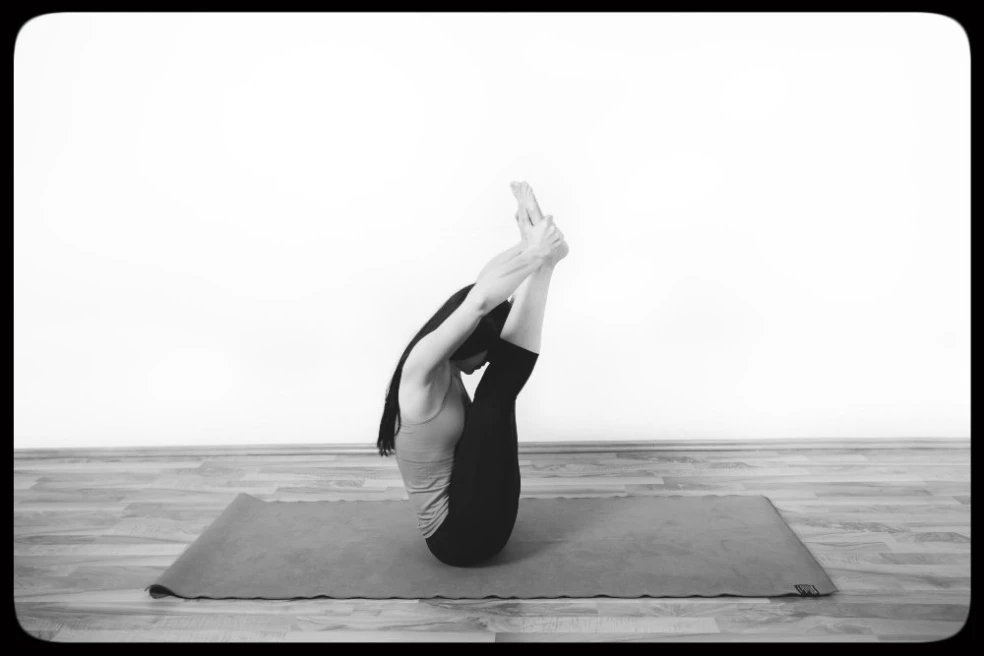 Urdhva Mukha Paschimottanasana