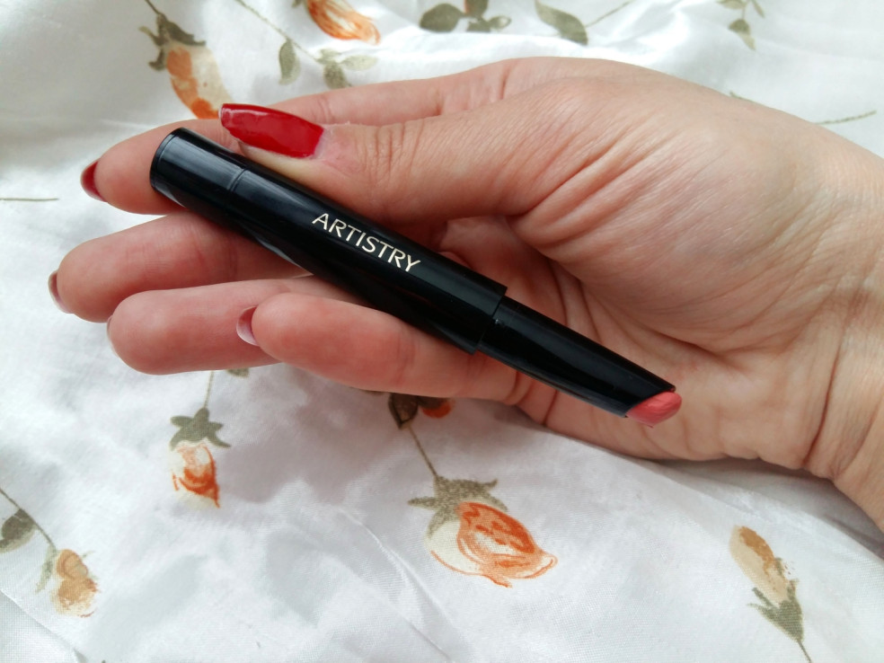 TEST: ARTISTRY Signature Color – lesk na pery