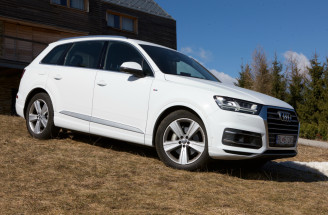 AUTO TEST: Žena, deti, pes a Audi Q7 3,0 TDI quattro TT8