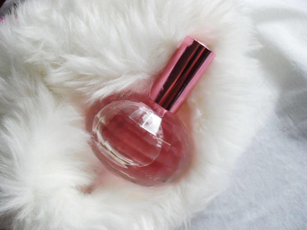 TEST: ORIFLAME - Memories Flirting under Fireworks - Toaletná Voda