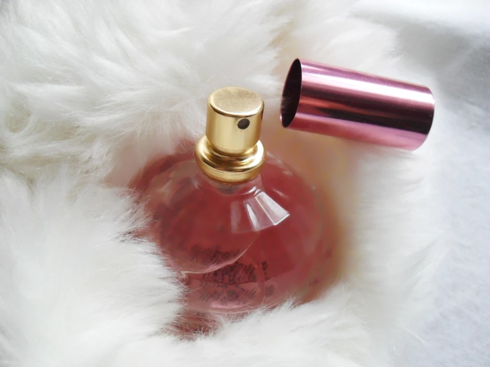TEST: ORIFLAME - Memories Flirting under Fireworks - Toaletná Voda