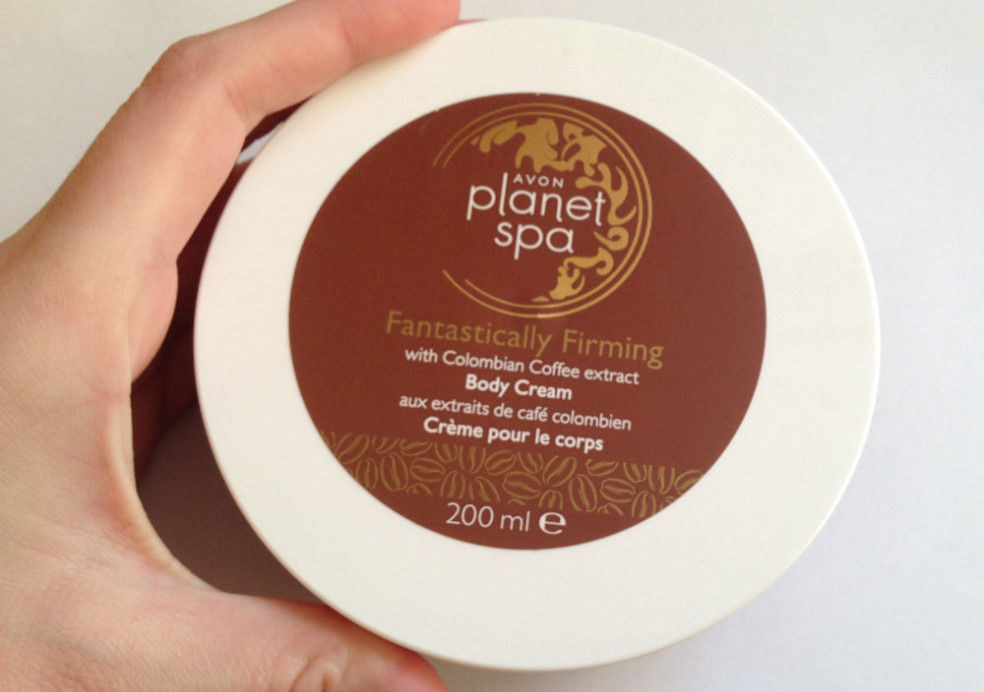 AVON spevňujúci telový peeling a krém planet spa Fantastically Firming