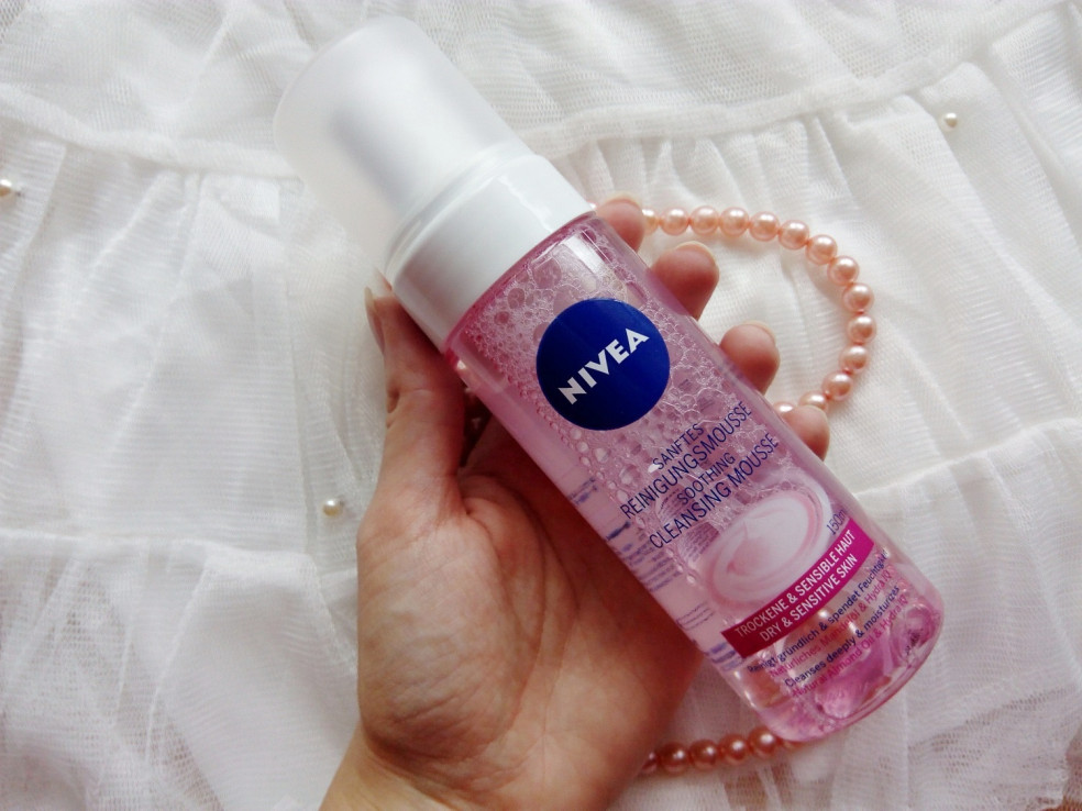 TEST: NIVEA - Jemná čistiaca pleťová pena