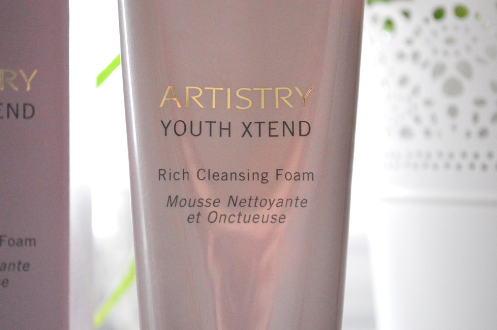 artistry-youth-xtend-cistiaca-pena-na-plet