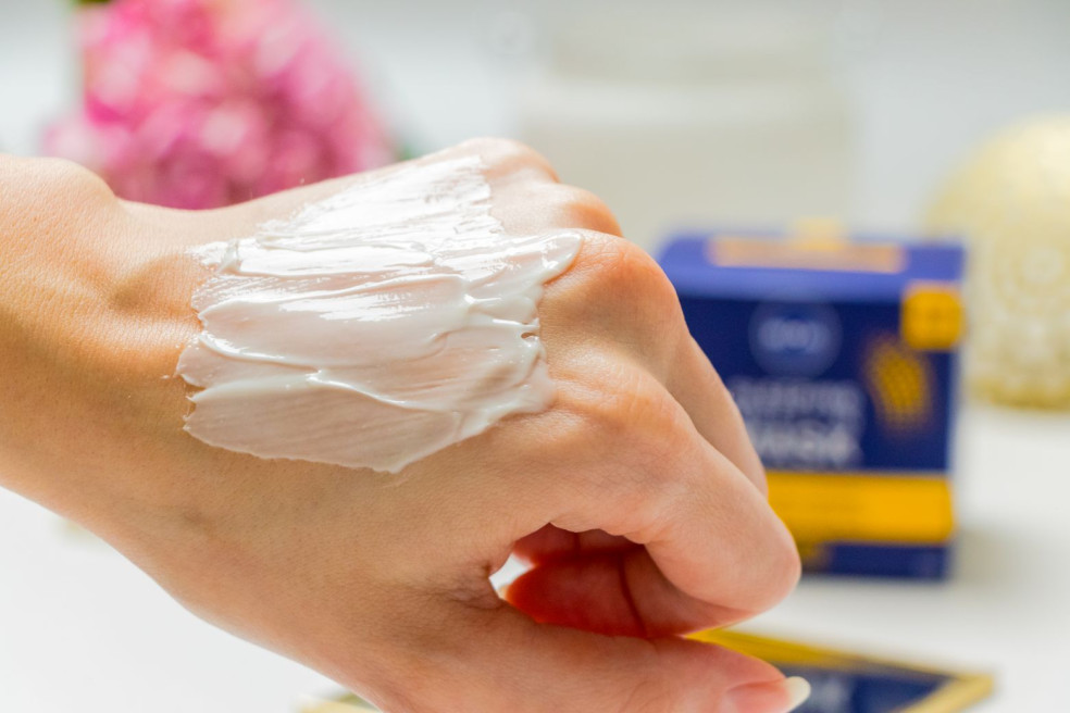 NIVEA Nočná maska Q10 POWER