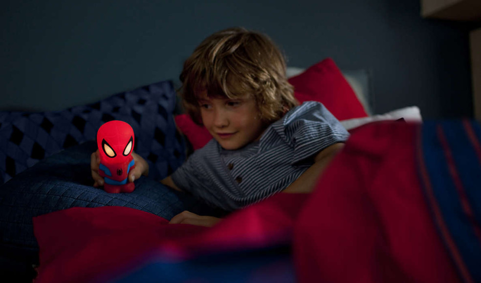 Hrajte o 3 svietidlá Philips SoftPal - s motívom z rozprávok Frozen a Spiderman