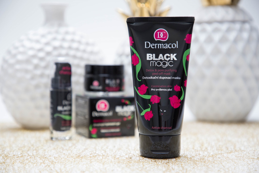 Čierna zlupovacia maska Black Magic