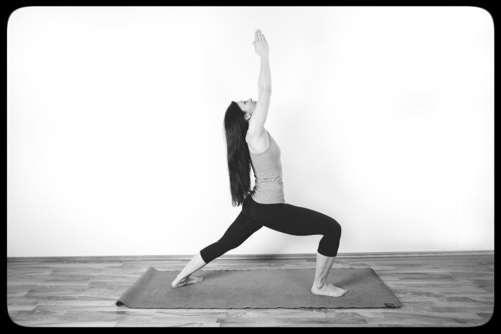 Pozícia bojovníka 1/ Virabhadrasana A