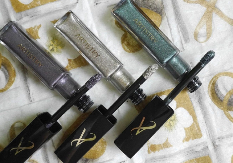 Očné tiene ARTISTRY™ Luxe Metallic Trio