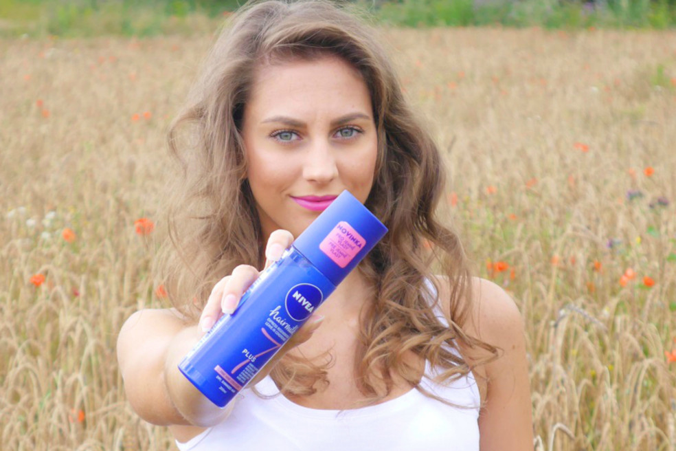 Nivea Regeneračný bezoplachový kondicionér Hairmilk 7plus pre jemné vlasy