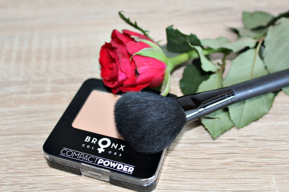 Bronx Colors Compact Powder