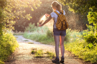 Ako na otravných kliešťov? Vyrob si svoj vlastný voňavý repelent!