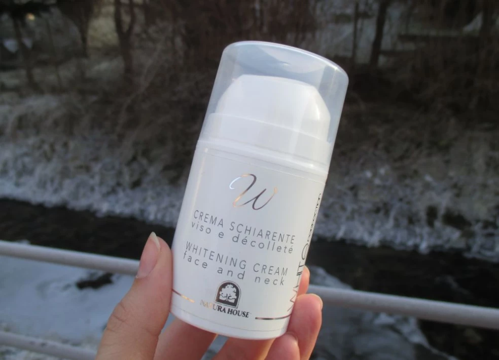 Crema schiarente viso Natura house
