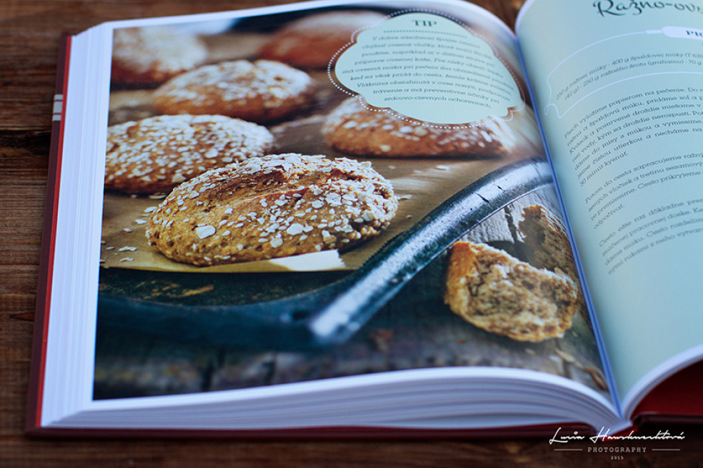 Kuchárska kniha Veľká kniha o pečení chleba (recenzia)