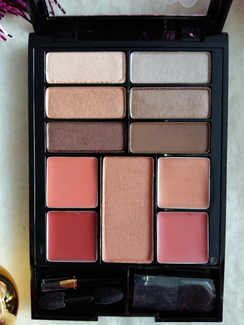 TEST: REVLON Eyes, Cheeks + Lips Palette – multilíčidlo