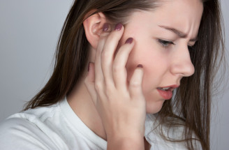 Nesprávne čistenie uší - čo vám hrozí?