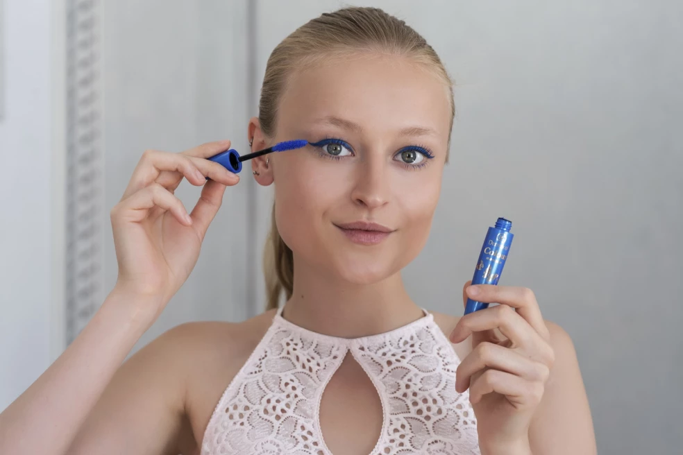 Farebná riasenka Electric Blue
