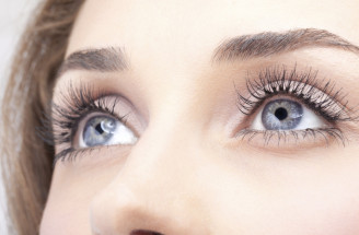 Operácia očí nie je len módny trend: Kedy vám môže zachrániť zrak?
