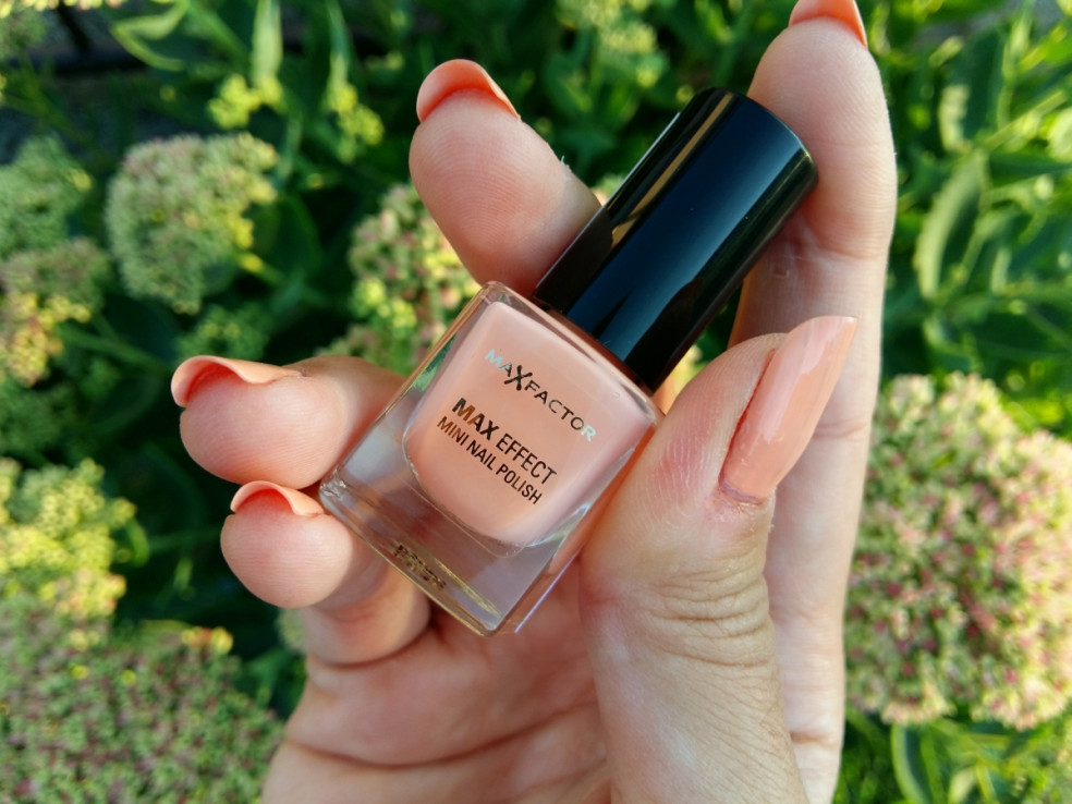 TEST: MAX FACTOR – mini lak na nechty