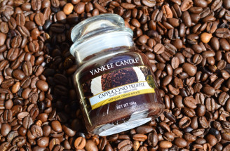 TEST: YANKEE CANDLE Cappuccino Truffle