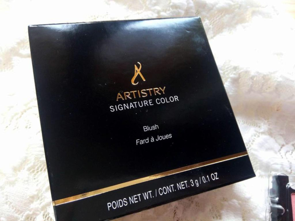 TEST: Artistry - Signature Color - Lícenka