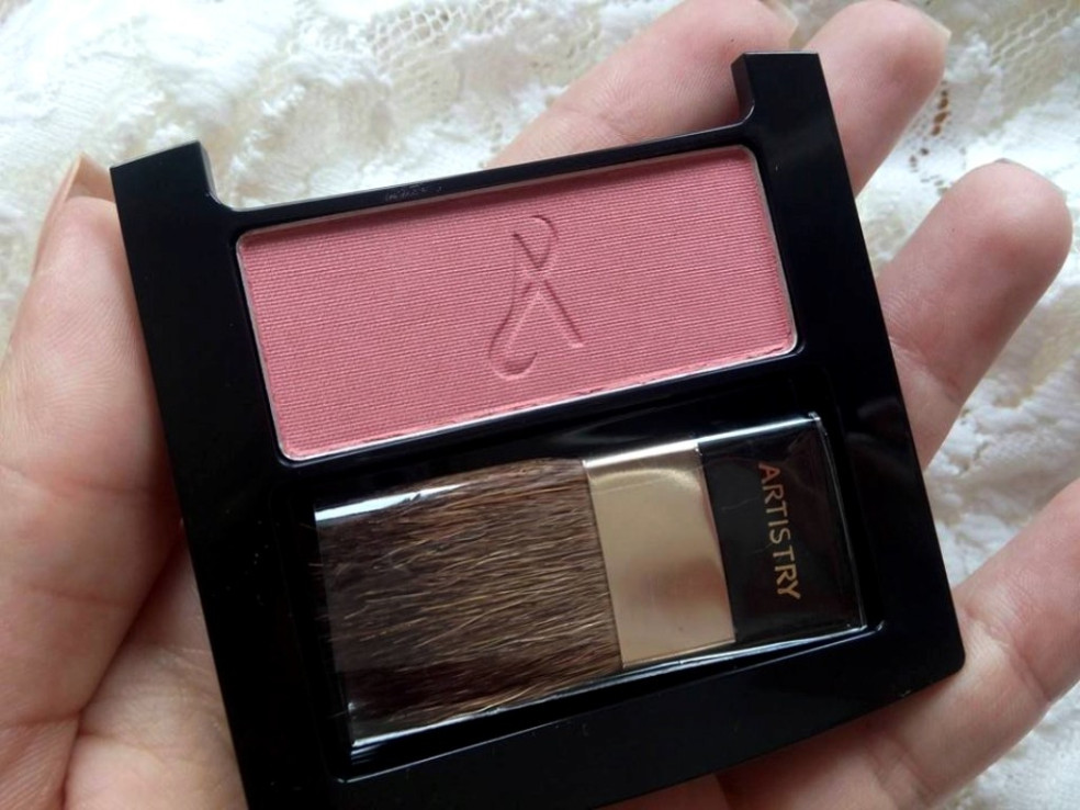 TEST: Artistry - Signature Color - Lícenka