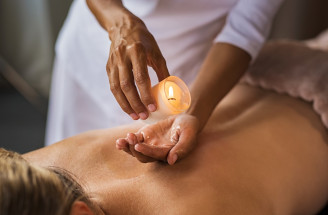 Aromatická masáž masážnou sviečkou – ako prebieha a aké má účinky?