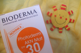 TEST: Photoderm AKN Mat SPF 30 - Bioderma