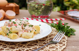 Domáce gnocchi s červenou paprikou