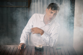 Ako sa zbaviť cigaretového zápachu? Vďaka týmto trikom mu dáš zbohom!