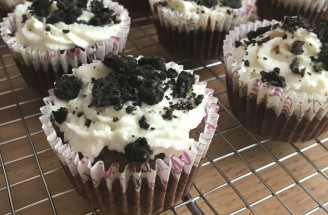 RECEPT: Priprav si obľúbené a chutné Oreo cupcakes
