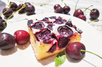 Recept na hrnčekovú bublaninu s čerešňami: Zamilujú si ju všetci!