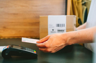 Platforma Vinted vstupuje na Slovensko. Doručovať bude pomocou Packety