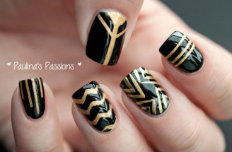 NailArt dizajn so zlatými pruhmi