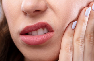 Behcetova choroba – ktoré príznaky na ňu môžu poukazovať?