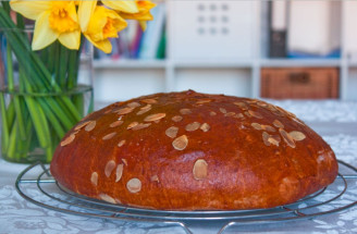Recept: Kváskový špaldový mazanec