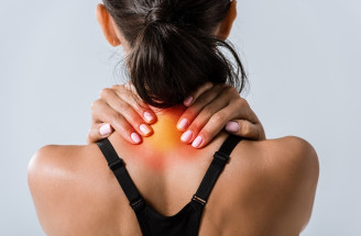 Trápi ťa bolesť krčnej chrbtice? Odhaľ jej časté príčiny a tipy na úľavu od ťažkostí