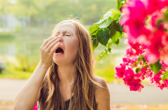 Kýchaš ako besná? Vieme, ktoré potraviny proti alergii zaradiť do jedálnička