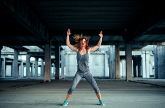 Makačka pre celé telo: Nauč sa, ako robiť skoky Jumping jacks!