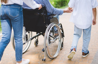 SMA – spinálna svalová atrofia: Prečo vzniká a aké sú príznaky?