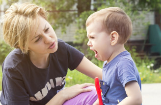 Ako upokojiť dieťa? Na rozblázneného či rozčúleného drobca skús toto