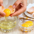 Môžeme bez obáv konzumovať surové vajcia? Poznáme odpoveď!