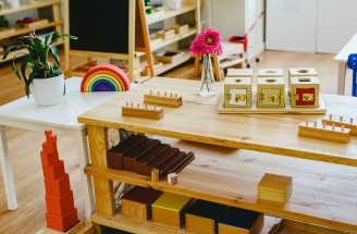 Montessori prostredie: Pripravené a minimalistické?