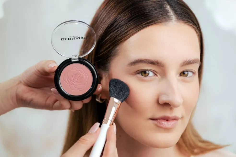 užová lícenka Natural od Dermacol v odtieni č. 3