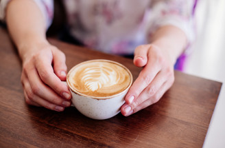 Ako pripraviť dokonalé cappuccino doma – jednoduchý návod krok za krokom!