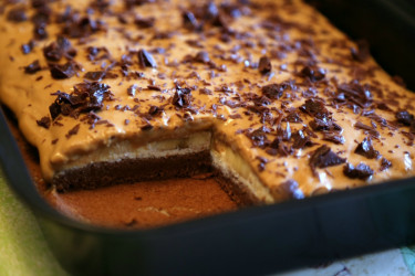 Recept: Tvarohovo-karamelový dezert s banánom