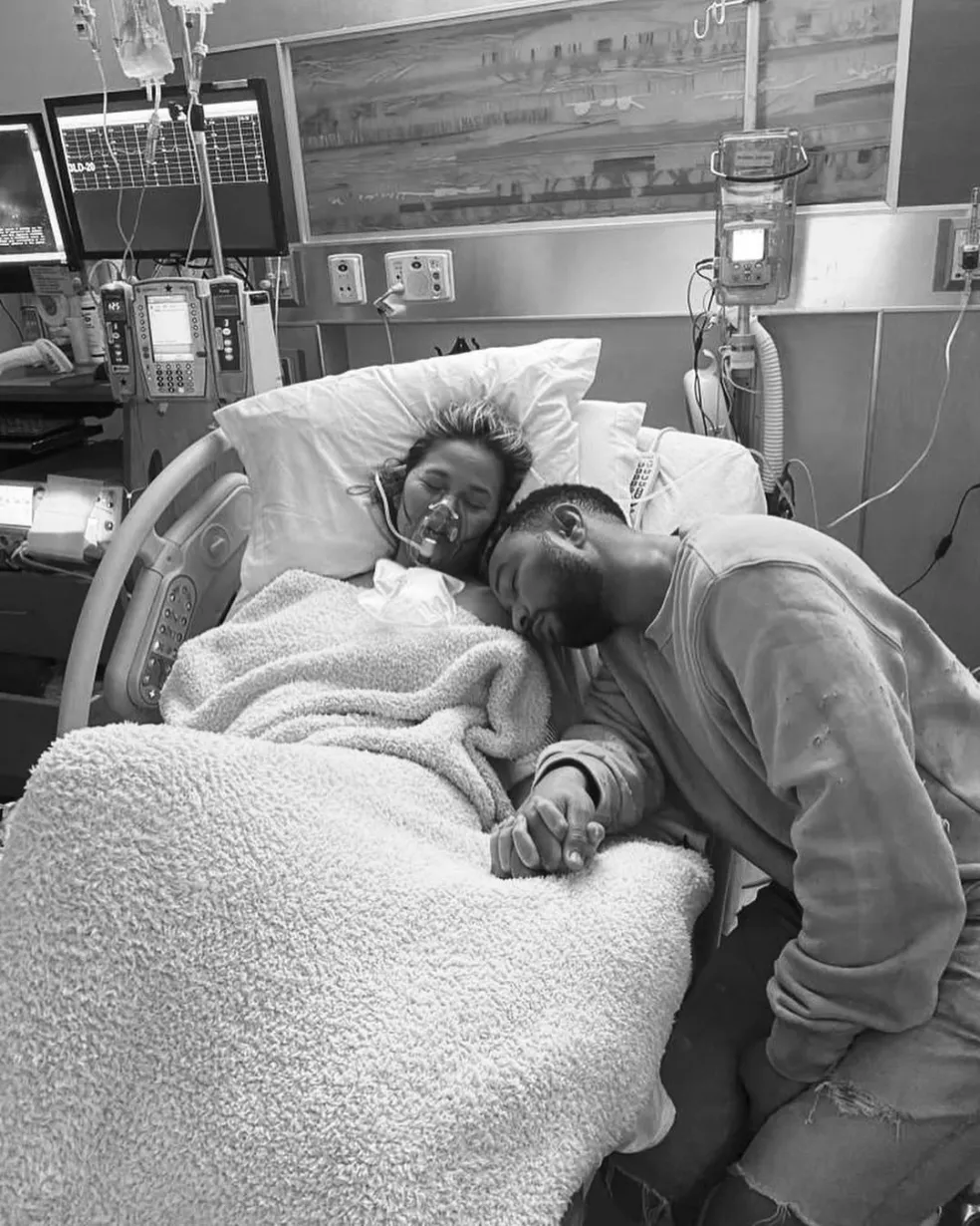 Modelka Chrissy Teigen a spevák John Legend