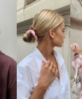 Scrunchie gumičky: Retro comeback pre vaše zdravšie vlasy