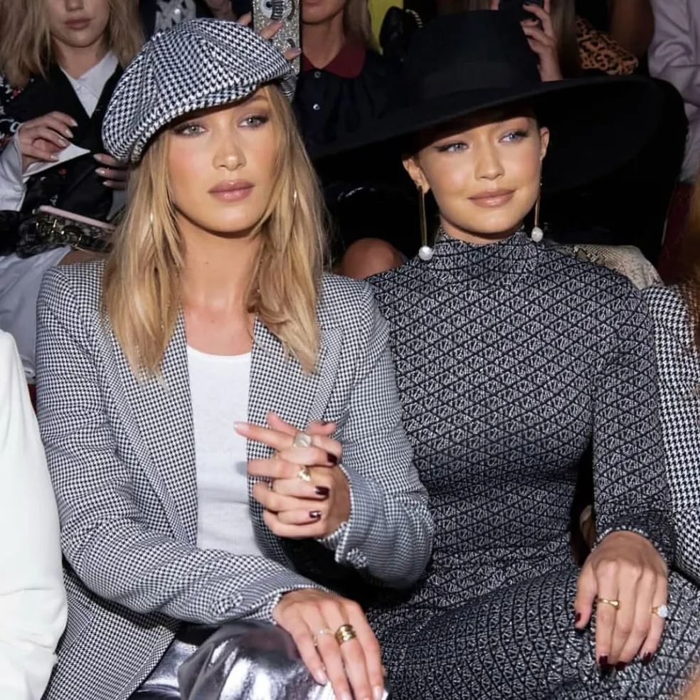 Bella Hadid a Gigi Hadid