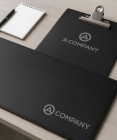 Ako tlačiť personalizované písacie podložky na firemné darčeky a branding